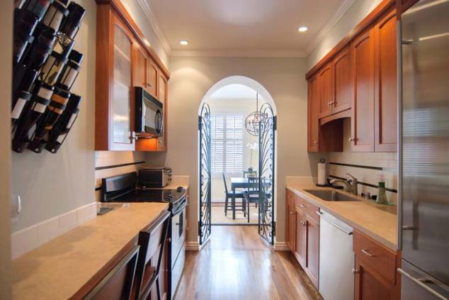 1 bedroom apartment with gym, pet friendly in 7423 W Manchester Avenue Los Angeles, CA 90045 — photo 6