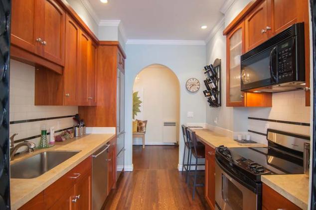 1 bedroom apartment with gym, pet friendly in 7423 W Manchester Avenue Los Angeles, CA 90045 — photo 7