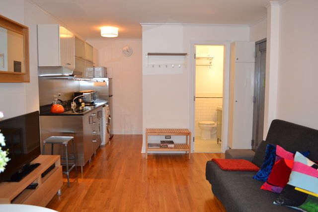 1 bedroom apartment with gym and pool, pet friendly in 380-390 Everett Avenue Palo Alto, CA 94301 — photo 3