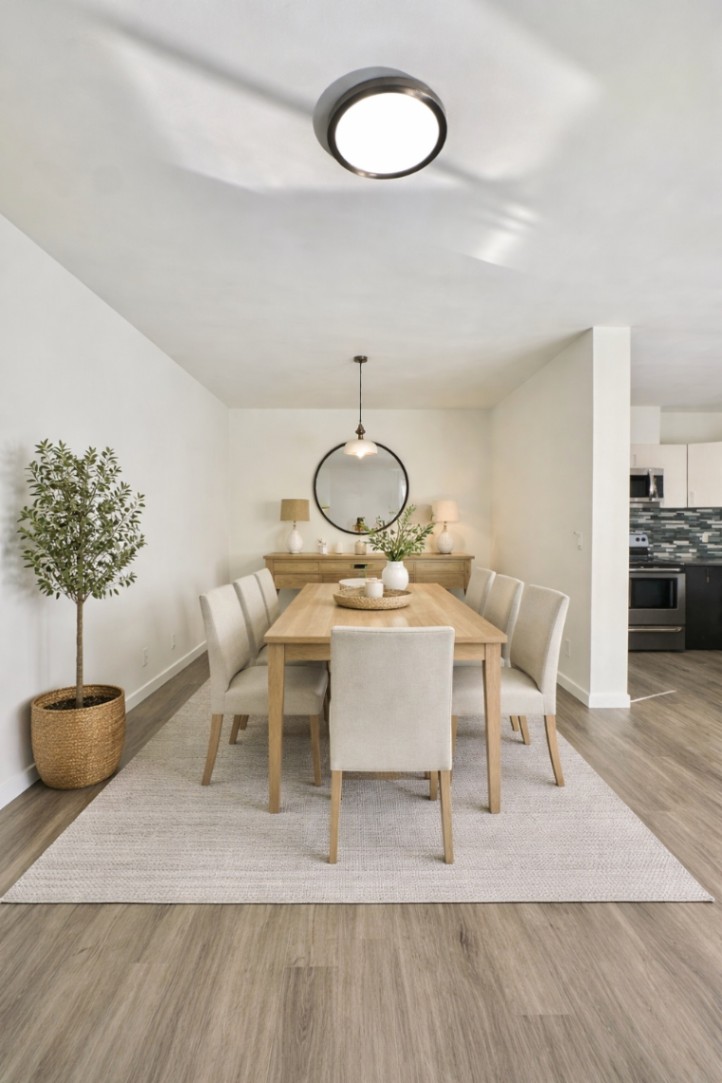2 bedroom apartment with balcony and gym, pet friendly in 7224 Hillside Ave, Unit 29 Los Angeles, CA 90046 — photo 3