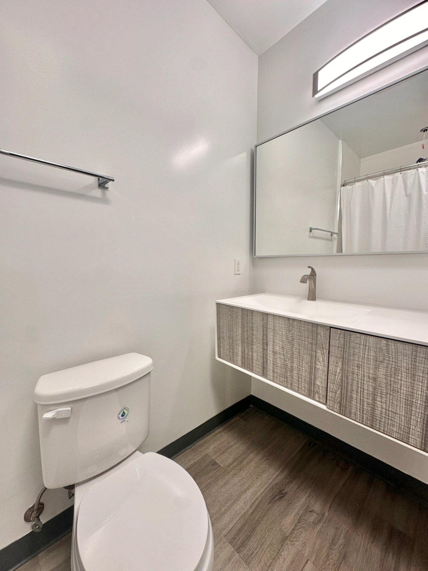 2 bedroom apartment with balcony and gym, pet friendly in 7224 Hillside Ave, Unit 29 Los Angeles, CA 90046 — photo 11