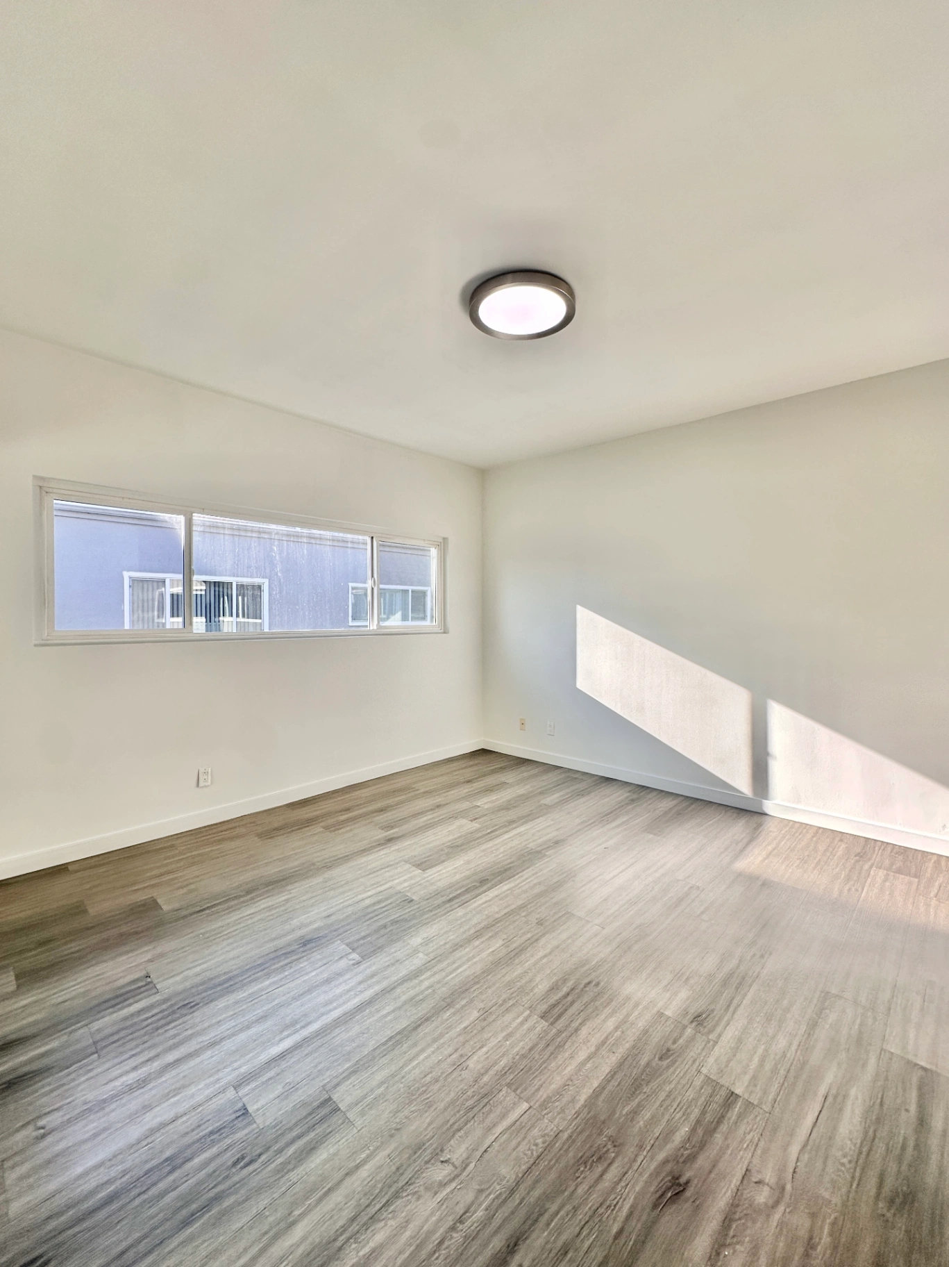 2 bedroom apartment with balcony and gym, pet friendly in 7224 Hillside Ave, Unit 29 Los Angeles, CA 90046 — photo 7
