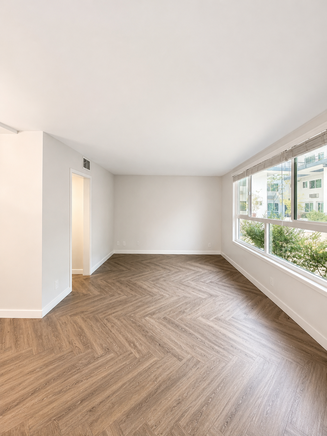 4 bedroom apartment, pet friendly in 6175 Canterbury Dr, Unit 104 Culver City, CA 90230 — photo 12