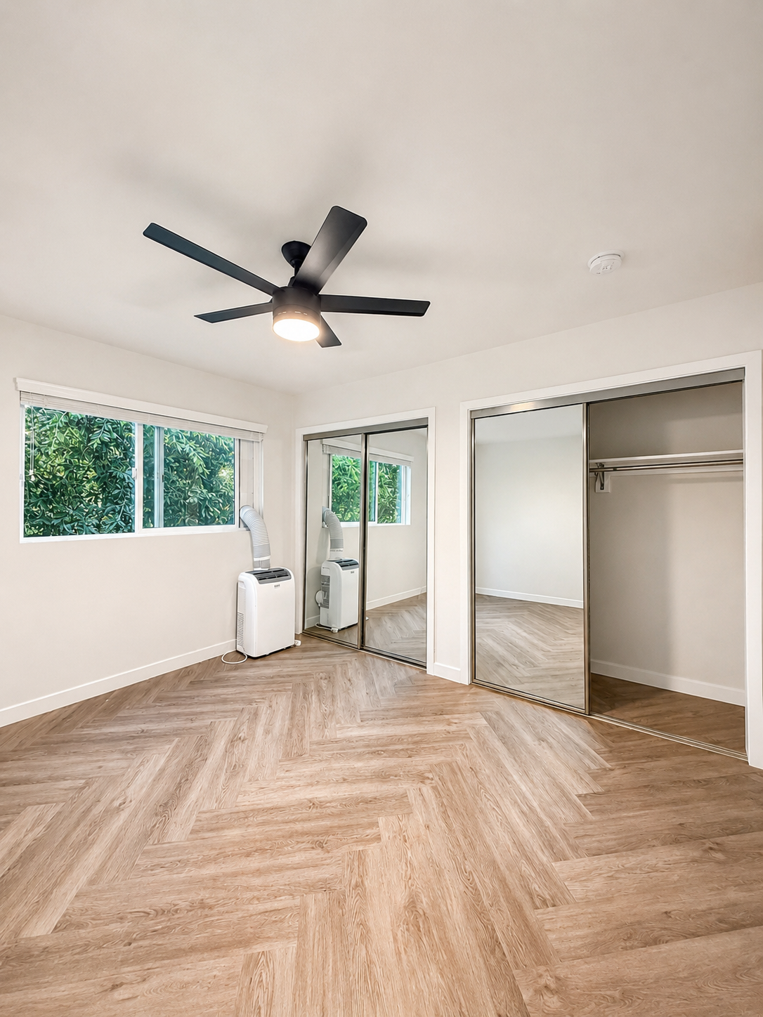 4 bedroom apartment, pet friendly in 6175 Canterbury Dr, Unit 104 Culver City, CA 90230 — photo 16