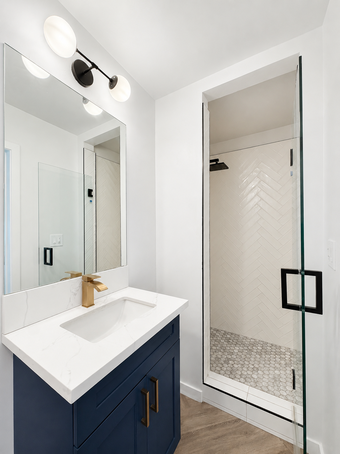 4 bedroom apartment, pet friendly in 6175 Canterbury Dr, Unit 104 Culver City, CA 90230 — photo 9