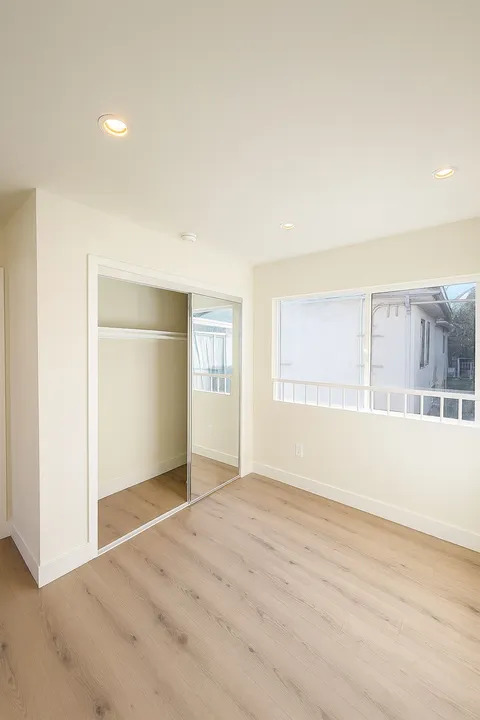 1 bedroom apartment, pet friendly in 1478 S Wooster St, Unit 3/4 Los Angeles, CA 90035 — photo 6
