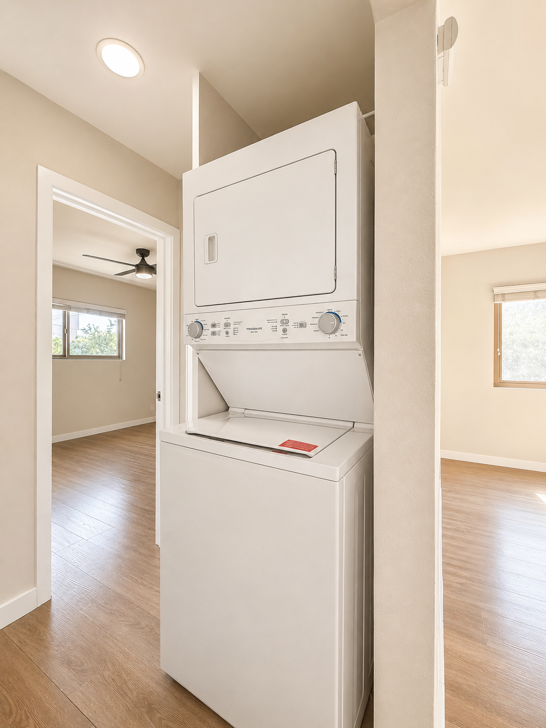 2 bedroom apartment with pool, pet friendly in 4957 Kester Ave, Unit 5 Los Angeles, CA 91403 — photo 9
