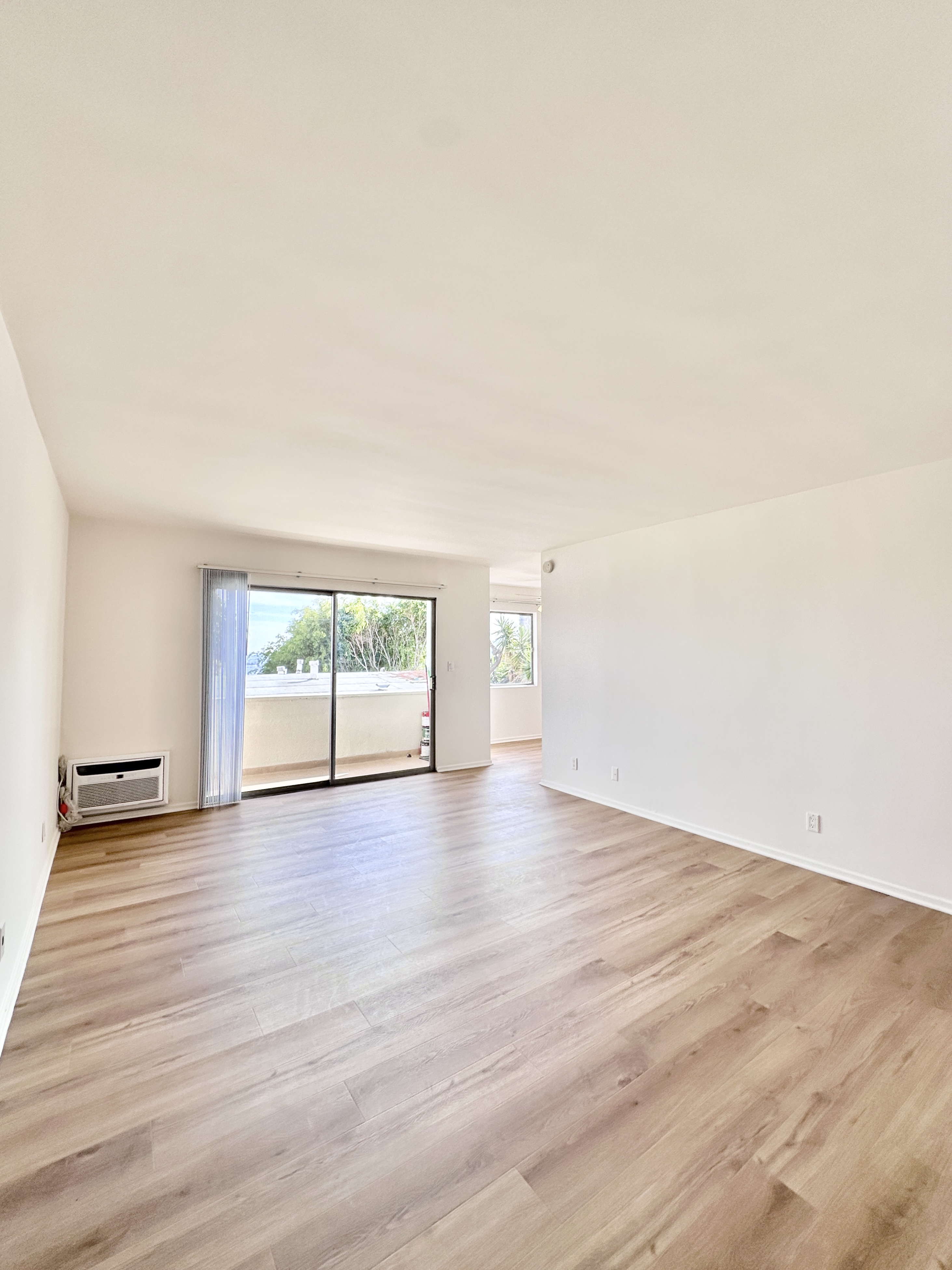 2 bedroom apartment with balcony, pet friendly in 1214 N Clark St, Unit 5 West Hollywood, CA 90069 — photo 10