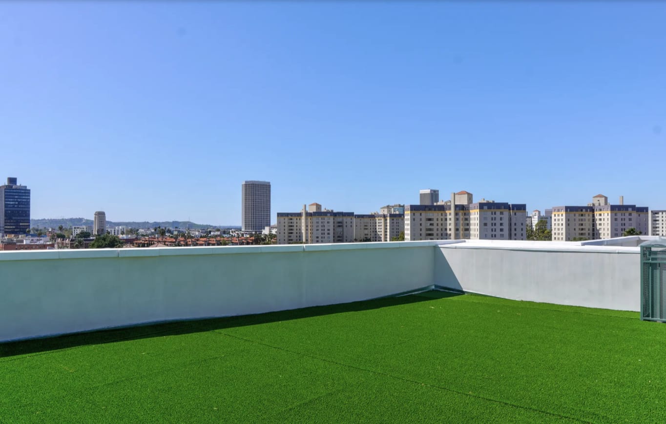 1 bedroom apartment, pet friendly in 5768 W 3rd St, Los Angeles, CA 90036 — photo 10