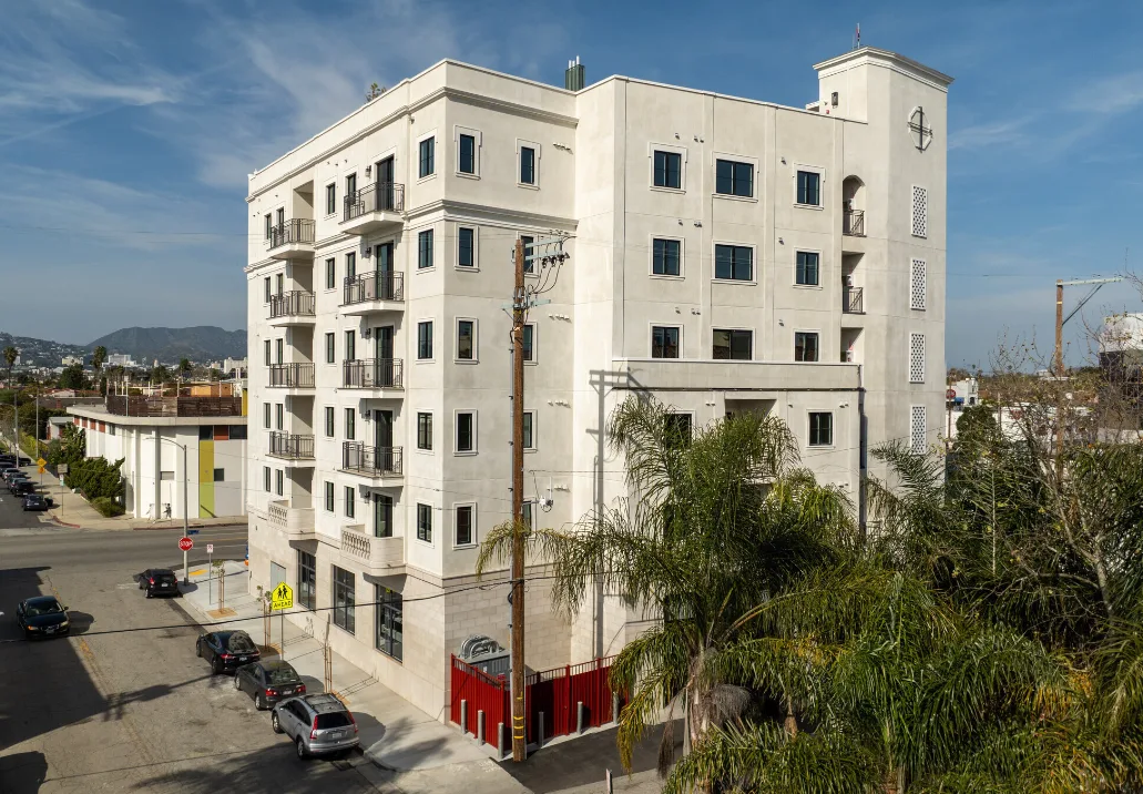 1 bedroom apartment, pet friendly in 5768 W 3rd St, Los Angeles, CA 90036 — photo 11