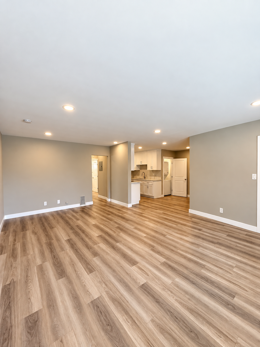 2 bedroom apartment, pet friendly in 1120 Laurel Ave, Unit 5 West Hollywood, CA 90046 — photo 12