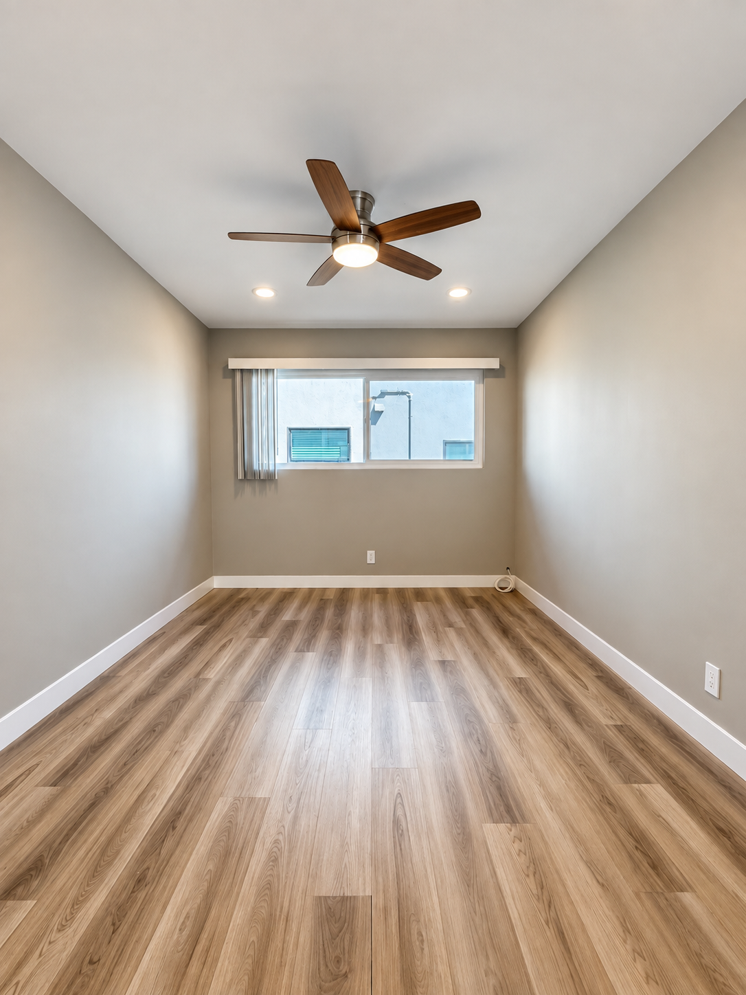 2 bedroom apartment, pet friendly in 1120 Laurel Ave, Unit 5 West Hollywood, CA 90046 — photo 16