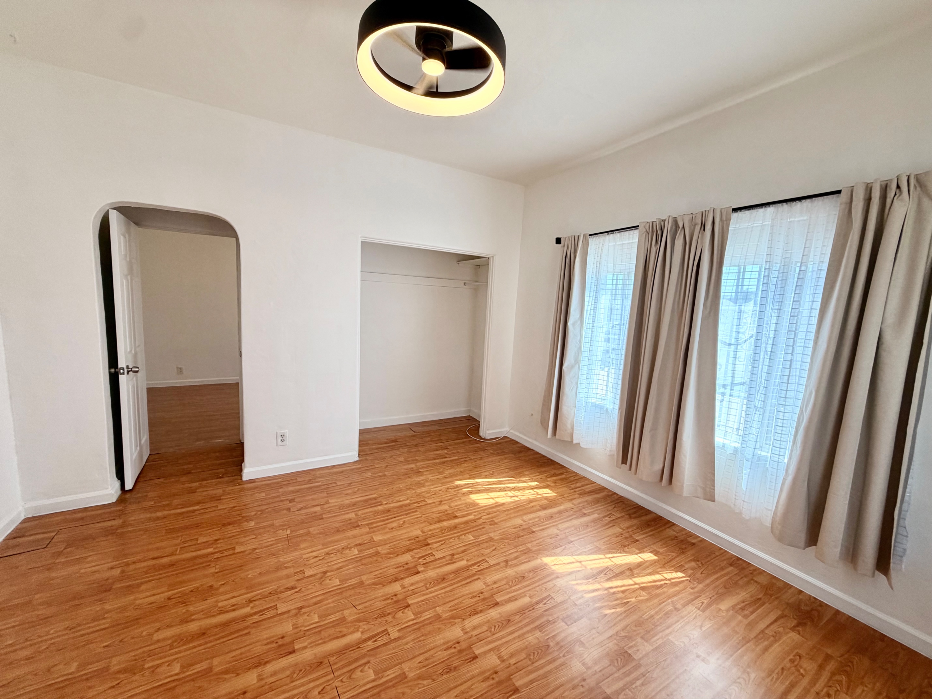 1 bedroom house, pet friendly in Ralston Avenue Pacoima, CA 91331 — photo 6