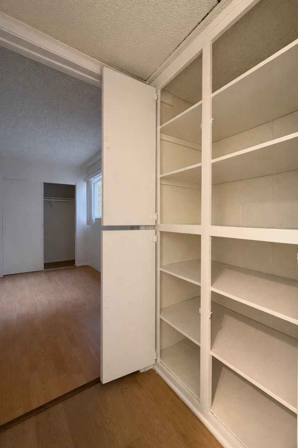 1 bedroom apartment, pet friendly in 300 N Cedar St, Unit 120 Glendale, CA 91206 — photo 10