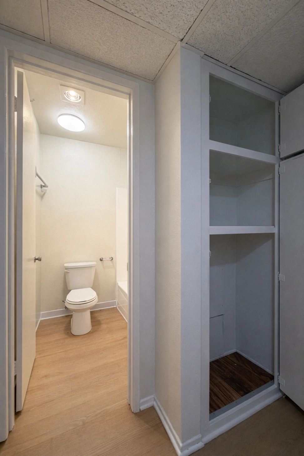 1 bedroom apartment, pet friendly in 300 N Cedar St, Unit 120 Glendale, CA 91206 — photo 11