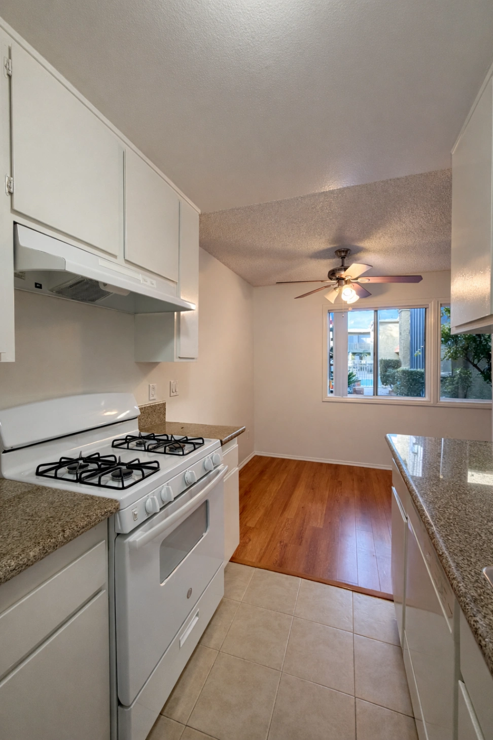 1 bedroom apartment with pool, pet friendly in 801 E Palmer Ave, Unit 111 Glendale, CA 91205 — photo 5