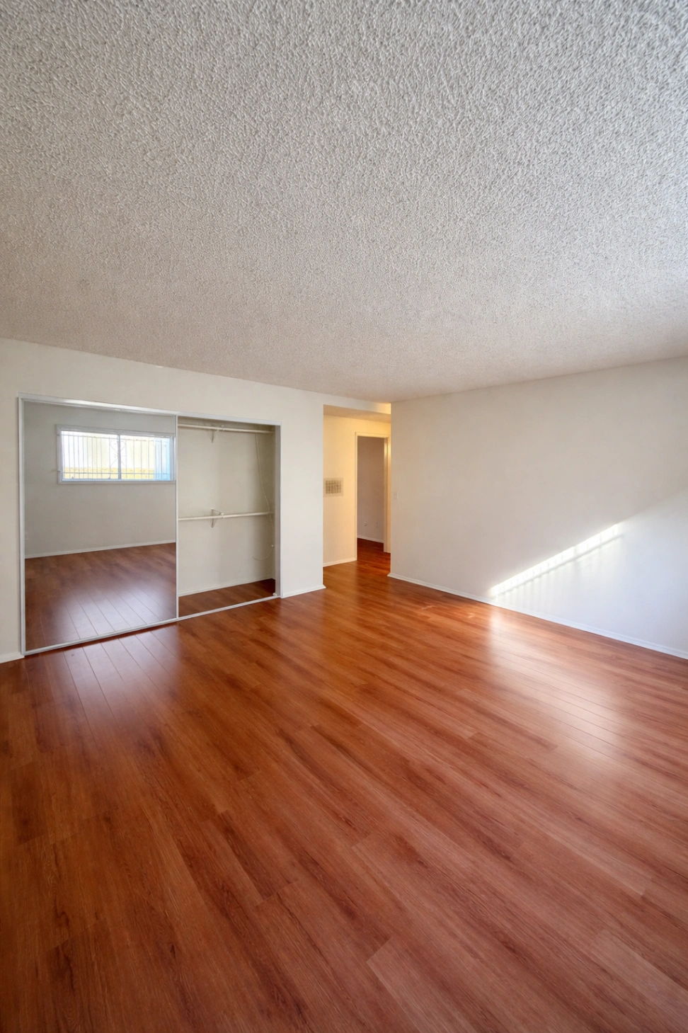 1 bedroom apartment with pool, pet friendly in 801 E Palmer Ave, Unit 111 Glendale, CA 91205 — photo 11
