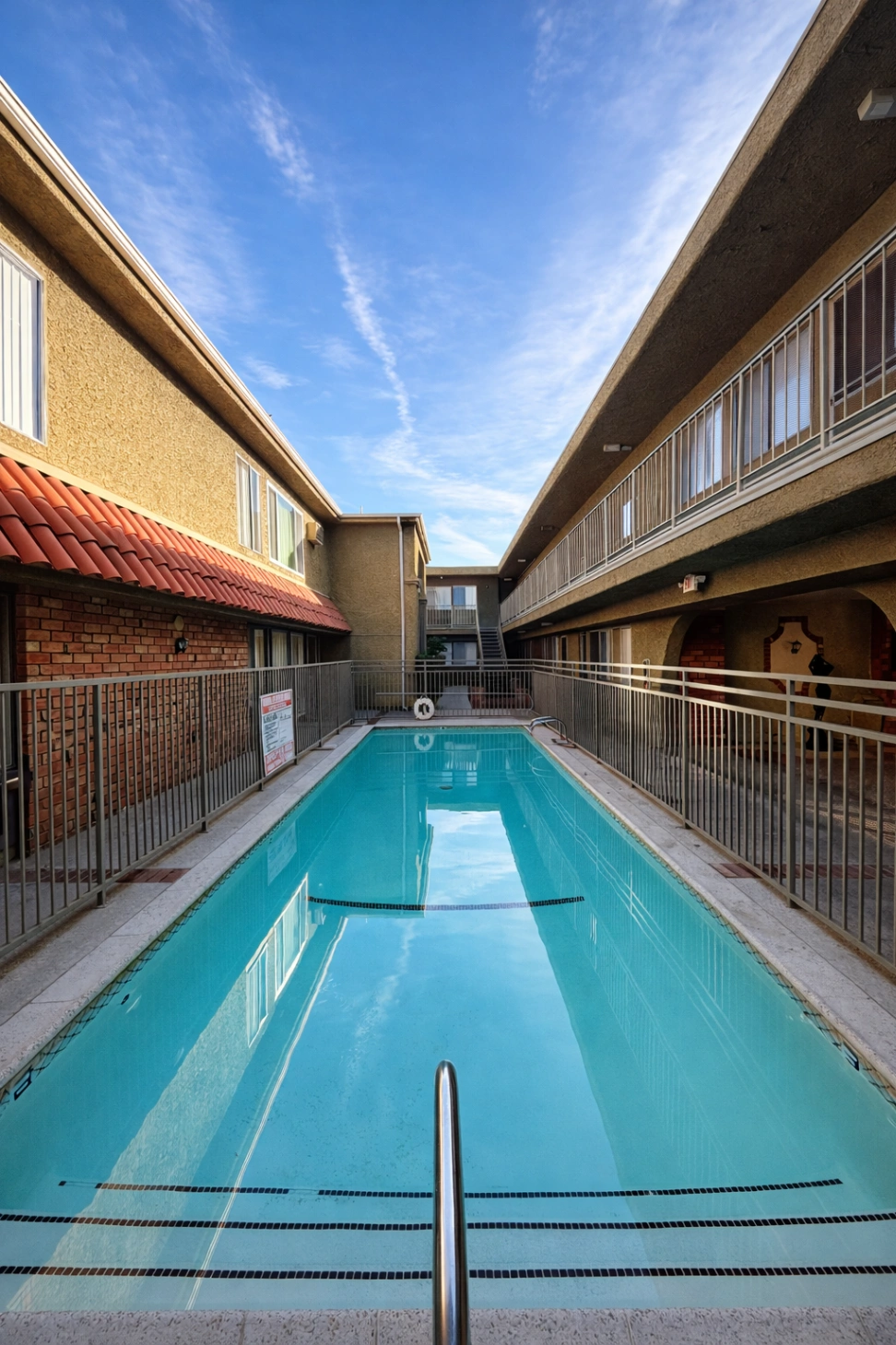 1 bedroom apartment with pool, pet friendly in 801 E Palmer Ave, Unit 111 Glendale, CA 91205 — photo 4