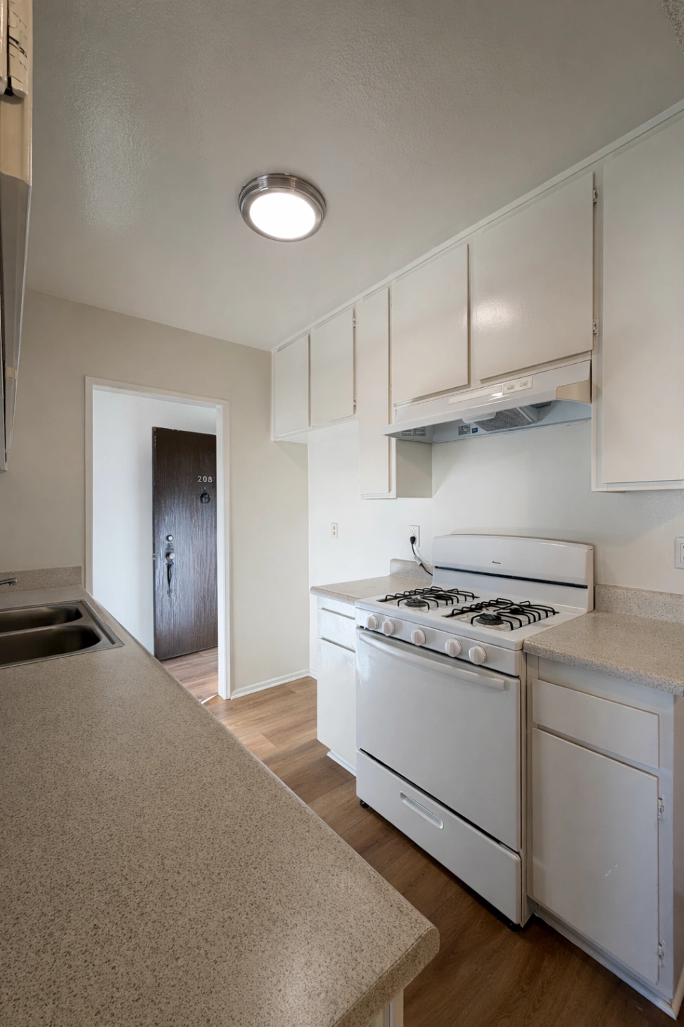 1 bedroom apartment with pool, pet friendly in 801 E Palmer Ave, Unit 208 Glendale, CA 91205 β photo 5