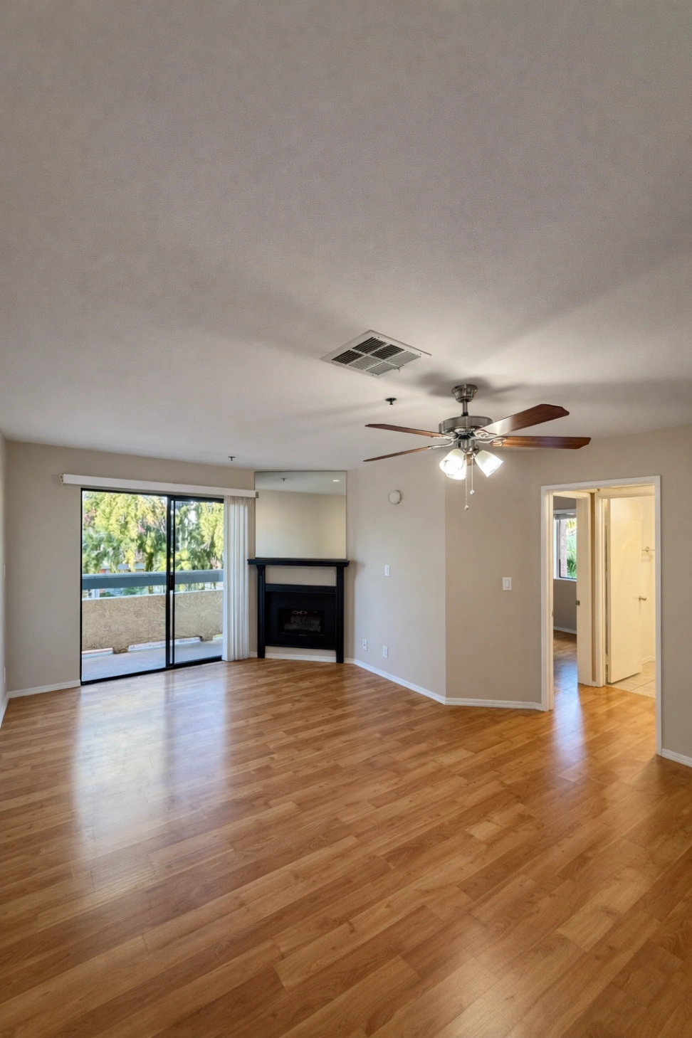 2 bedroom apartment with balcony, pet friendly in 100 N Clark Dr, Unit 206 Los Angeles, CA 90048 — photo 2