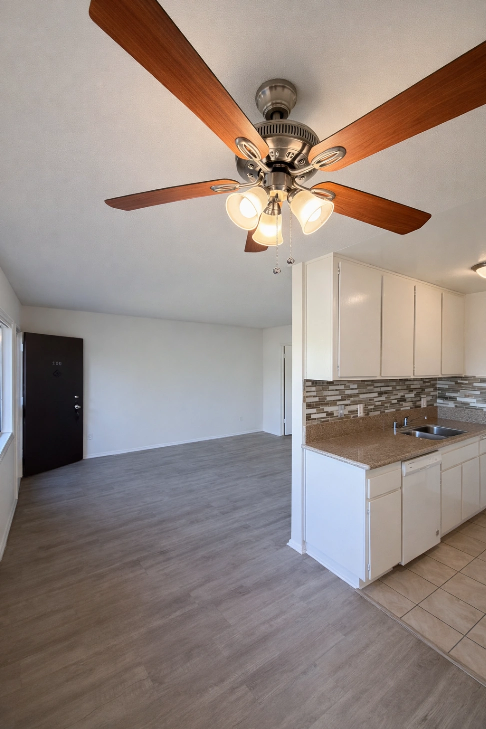 1 bedroom apartment with pool, pet friendly in 801 E Palmer Ave, Unit 220 Glendale, CA 91205 — photo 6
