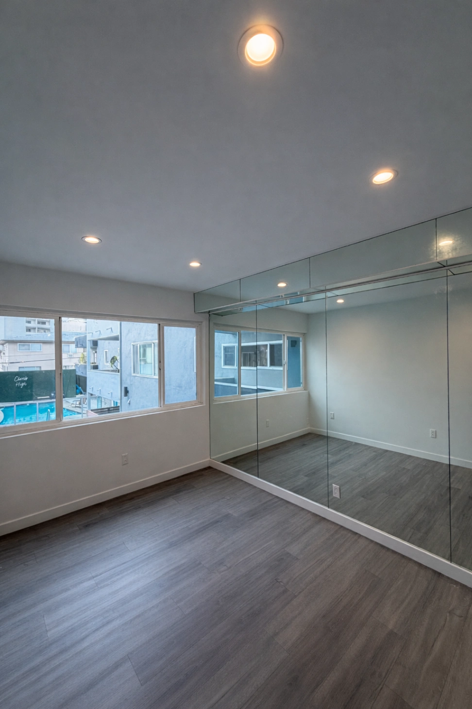 2 bedroom apartment with balcony and gym, pet friendly in 7224 Hillside Ave, Unit 17 Los Angeles, CA 90046 — photo 6