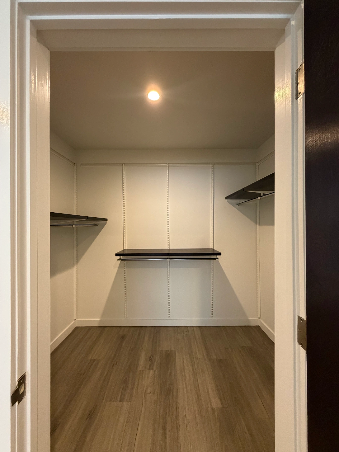 2 bedroom apartment with balcony and gym, pet friendly in 7224 Hillside Ave, Unit 17 Los Angeles, CA 90046 — photo 9