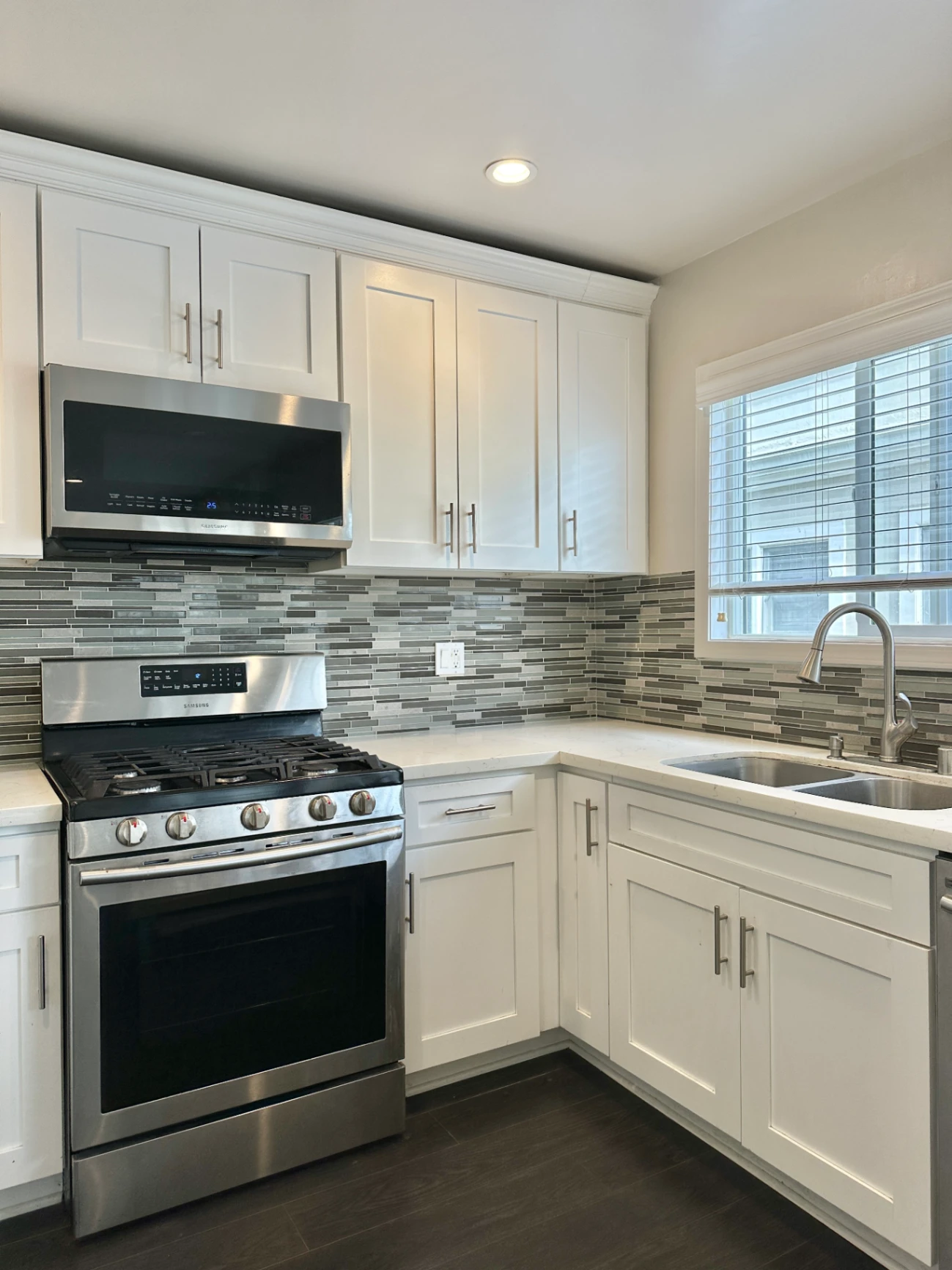 1 bedroom apartment with pool and gym, pet friendly in 1124 Sherbourne Dr, Unit 33 West Hollywood, CA 90069 — photo 13