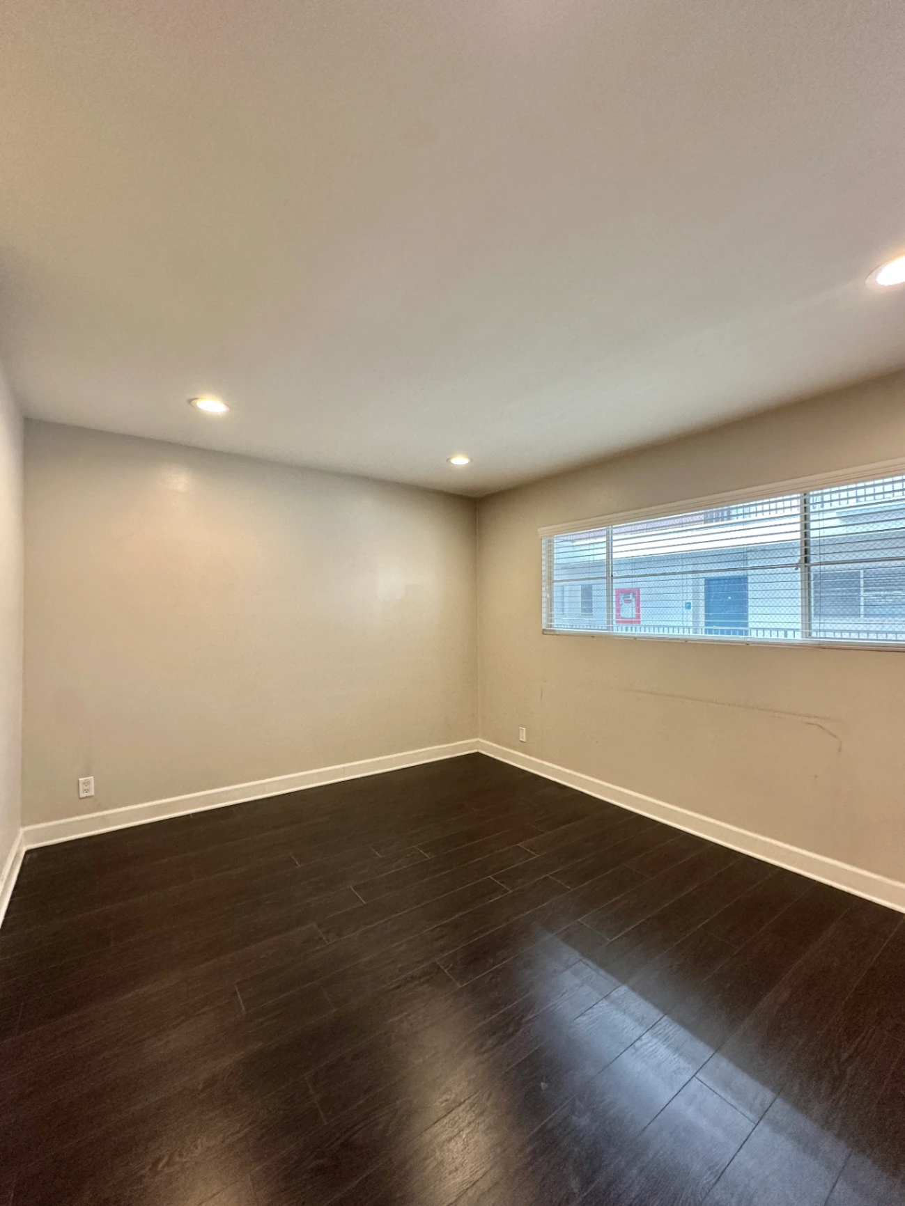 1 bedroom apartment with pool and gym, pet friendly in 1124 Sherbourne Dr, Unit 33 West Hollywood, CA 90069 — photo 8