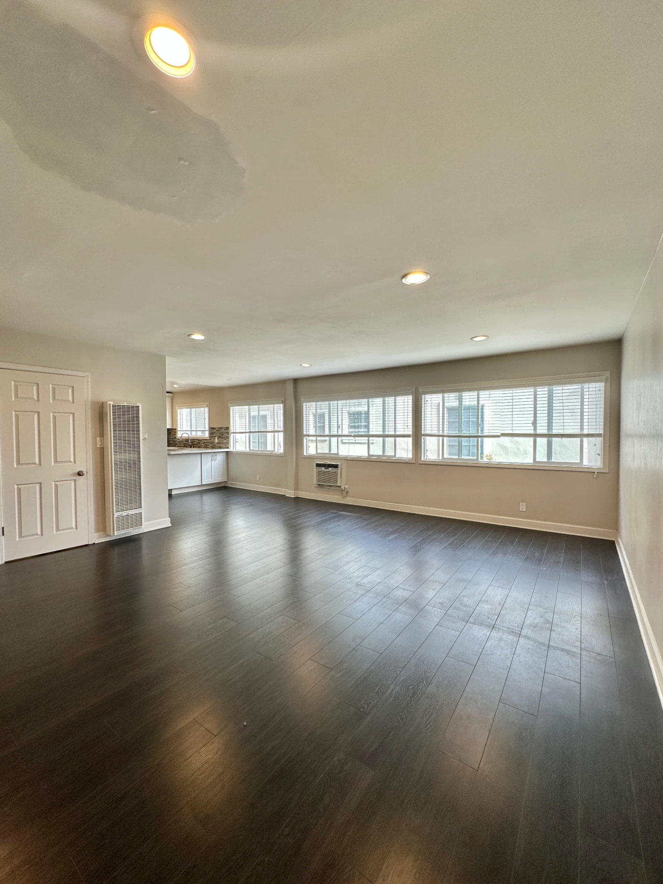 1 bedroom apartment with pool and gym, pet friendly in 1124 Sherbourne Dr, Unit 33 West Hollywood, CA 90069 — photo 12