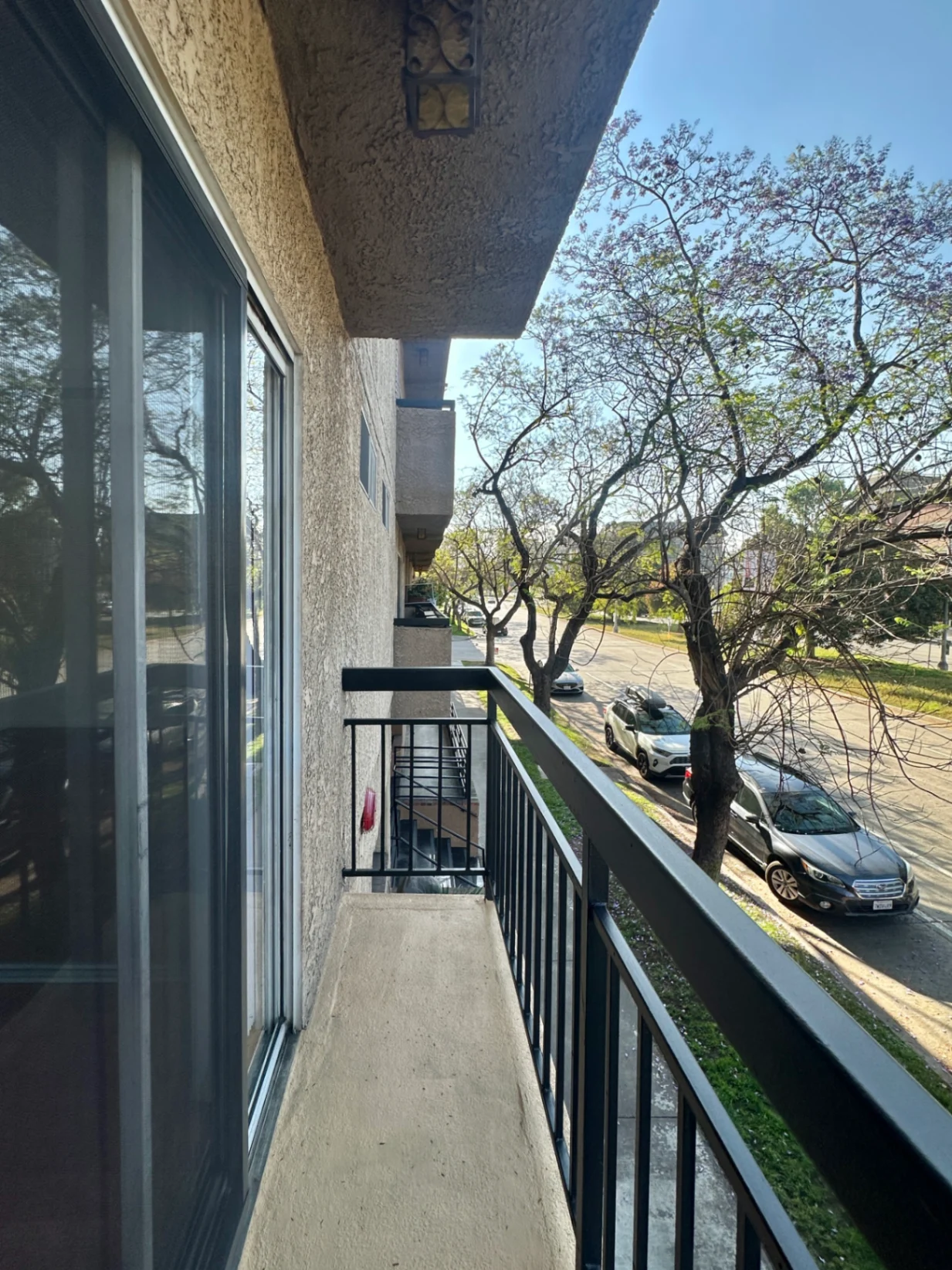 2 bedroom apartment with balcony, pet friendly in 8722 Burton Way, Unit 110 Los Angeles, CA 90048 — photo 12