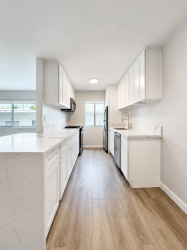 2 bedroom apartment, pet friendly in 1428 12th St, Unit H Santa Monica, CA 90401 — photo 5