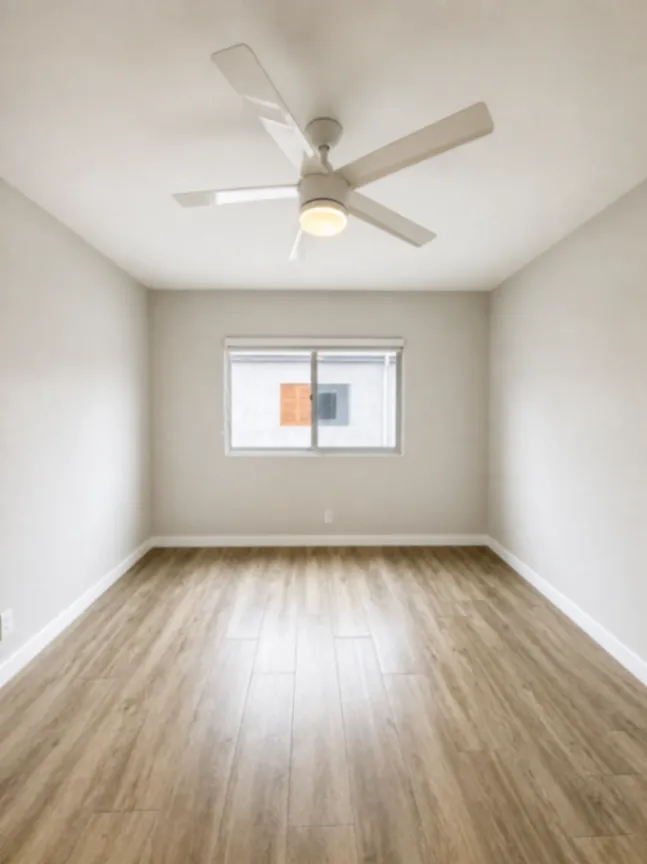 2 bedroom apartment, pet friendly in 1428 12th St, Unit H Santa Monica, CA 90401 — photo 4