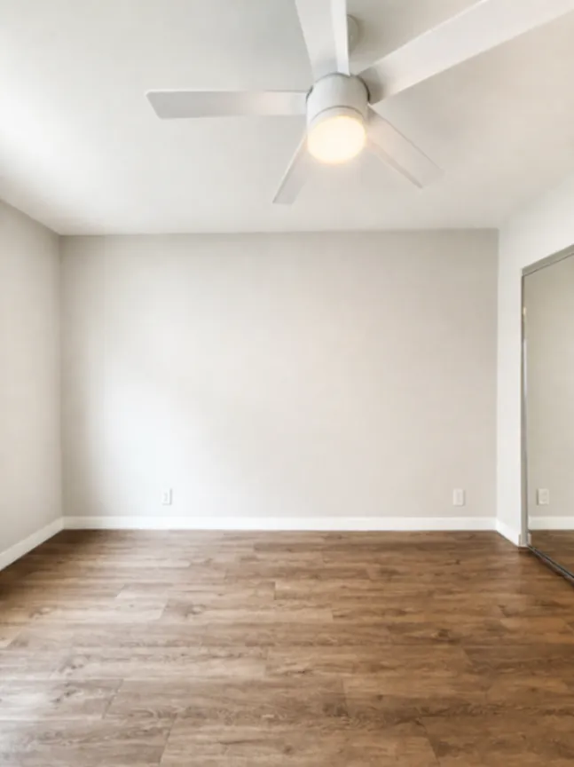 2 bedroom apartment with balcony, pet friendly in 1428 12th St, Unit E Santa Monica, CA 90401 — photo 10