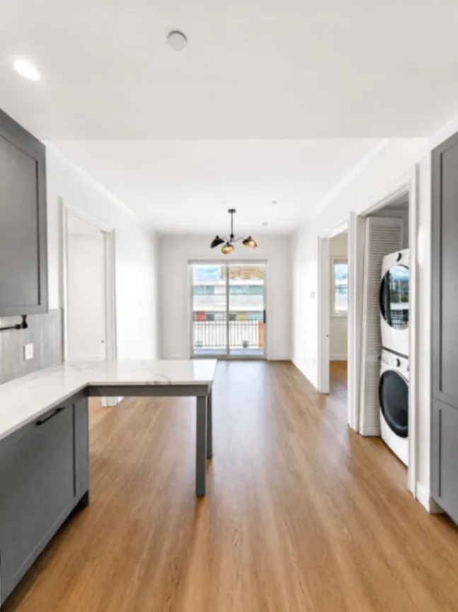2 bedroom apartment with balcony, pet friendly in 5768 W 3rd St, Unit 302 Los Angeles, CA 90036 β photo 8
