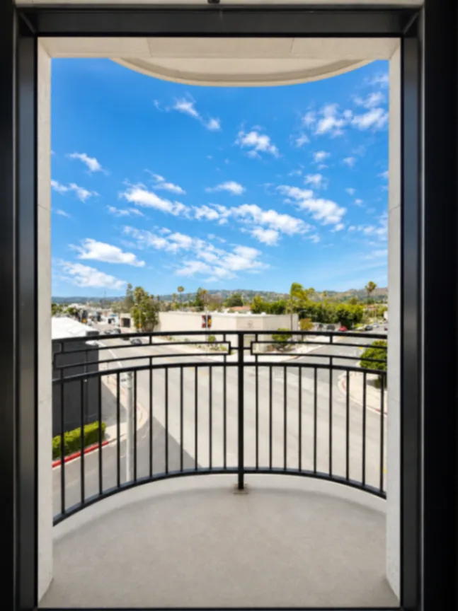2 bedroom apartment with balcony, pet friendly in 5768 W 3rd St, Unit 302 Los Angeles, CA 90036 β photo 13