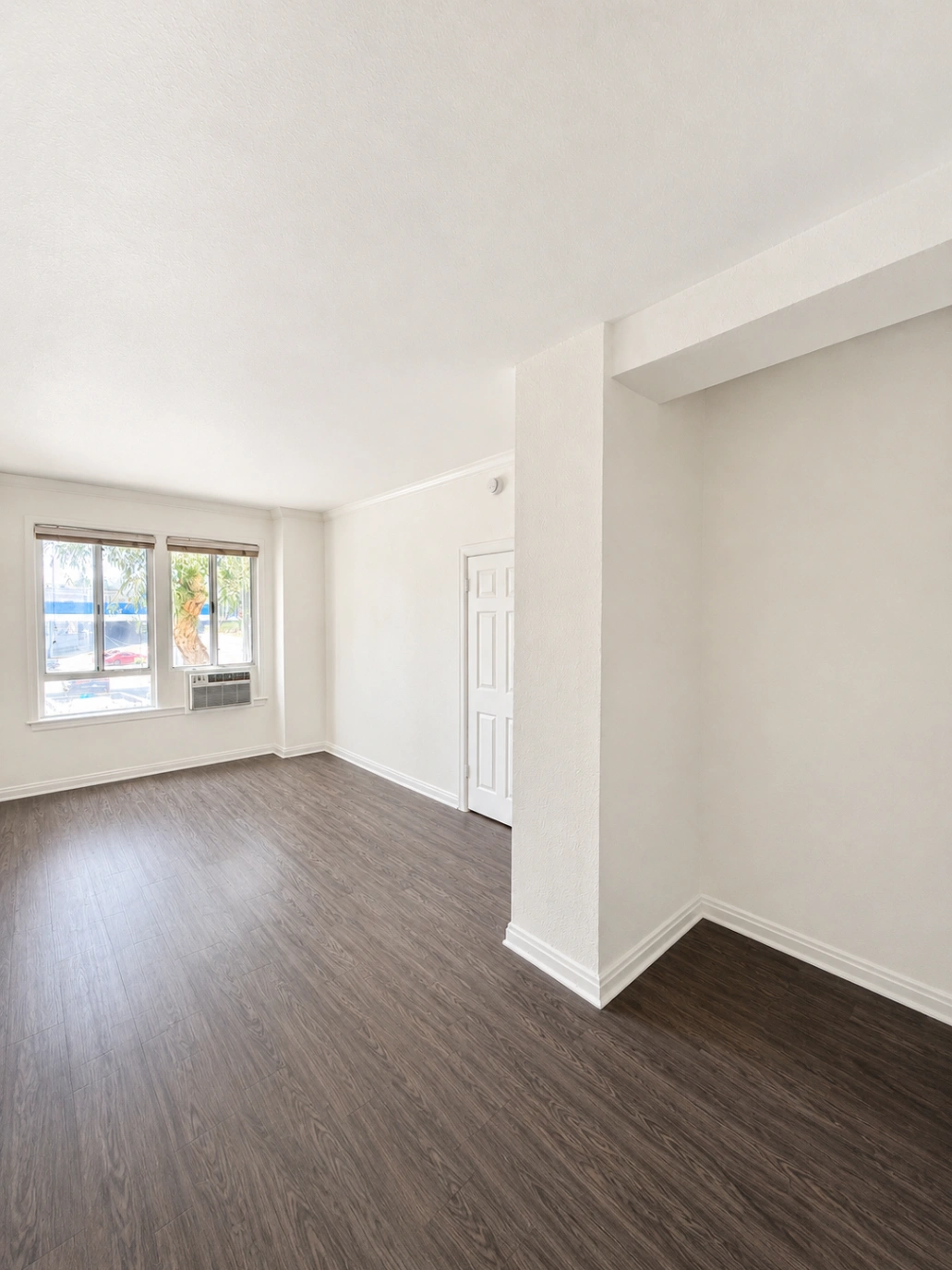 1 bedroom apartment with gym, pet friendly in 6200 Franklin Ave, Unit 106 Los Angeles, CA 90028 — photo 12