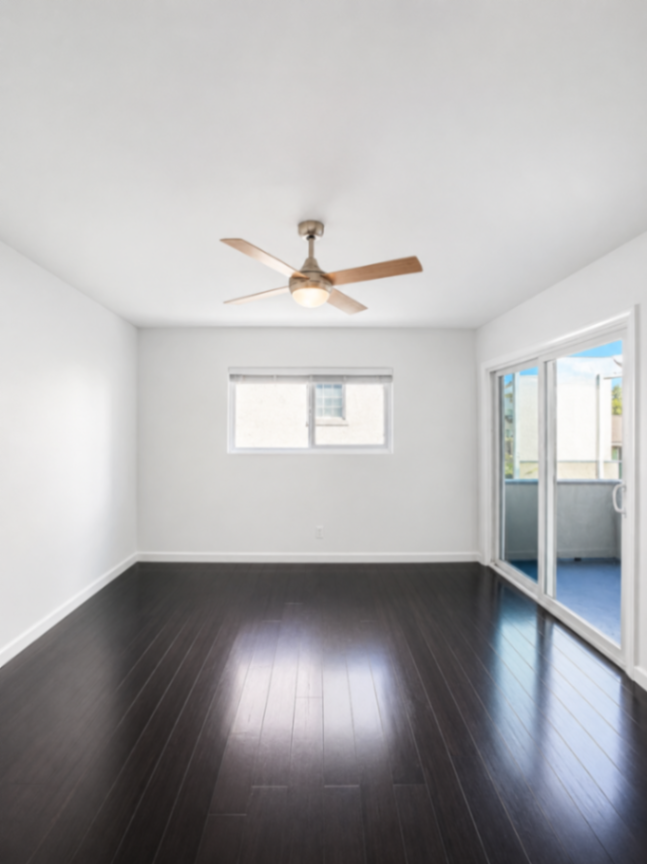 1 bedroom apartment with pool and balcony, pet friendly in 7224 Hillside Ave, Unit 12 Los Angeles, CA 90046 — photo 2