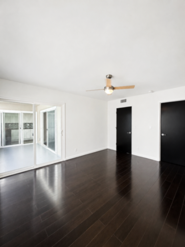 1 bedroom apartment with pool and balcony, pet friendly in 7224 Hillside Ave, Unit 12 Los Angeles, CA 90046 — photo 13