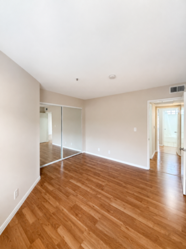 2 bedroom apartment with balcony, pet friendly in 8722 Burton Way, Unit 407 Los Angeles, CA 90048 — photo 11
