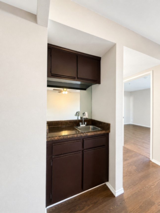 2 bedroom apartment with balcony, pet friendly in 8722 Burton Way, Unit 409 Los Angeles, CA 90048 — photo 7