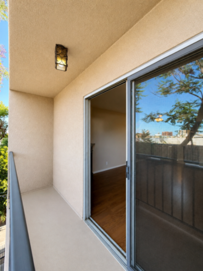 2 bedroom apartment with balcony, pet friendly in 8722 Burton Way, Unit 409 Los Angeles, CA 90048 — photo 14
