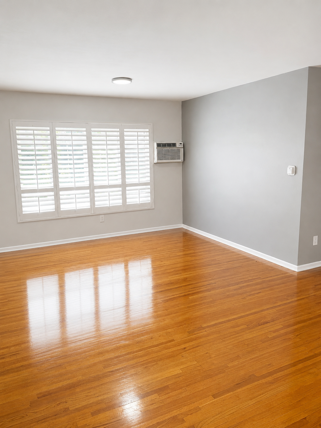 2 bedroom apartment, pet friendly in South Hayworth Avenue Los Angeles, CA 90048 — photo 2