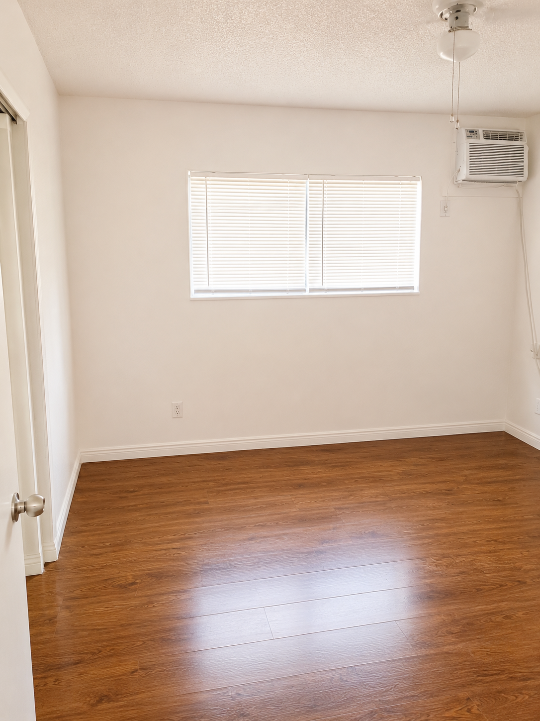 1 bedroom apartment with pool, pet friendly in 71760 San Jacinto Dr, Unit 306 Rancho Mirage, CA 92270 — photo 4