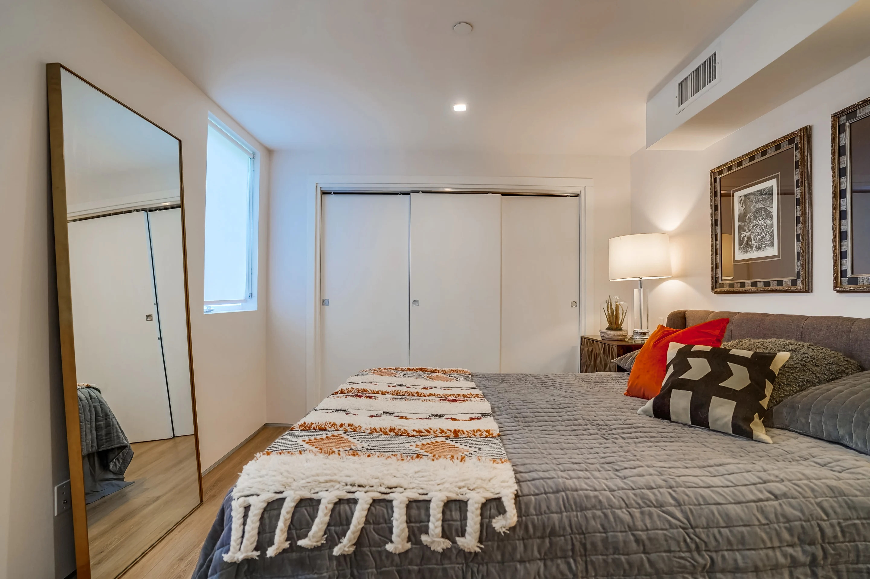 1 bedroom apartment, pet friendly in 105 S Fairfax Ave, Unit 203 Los Angeles, CA 90036 — photo 3