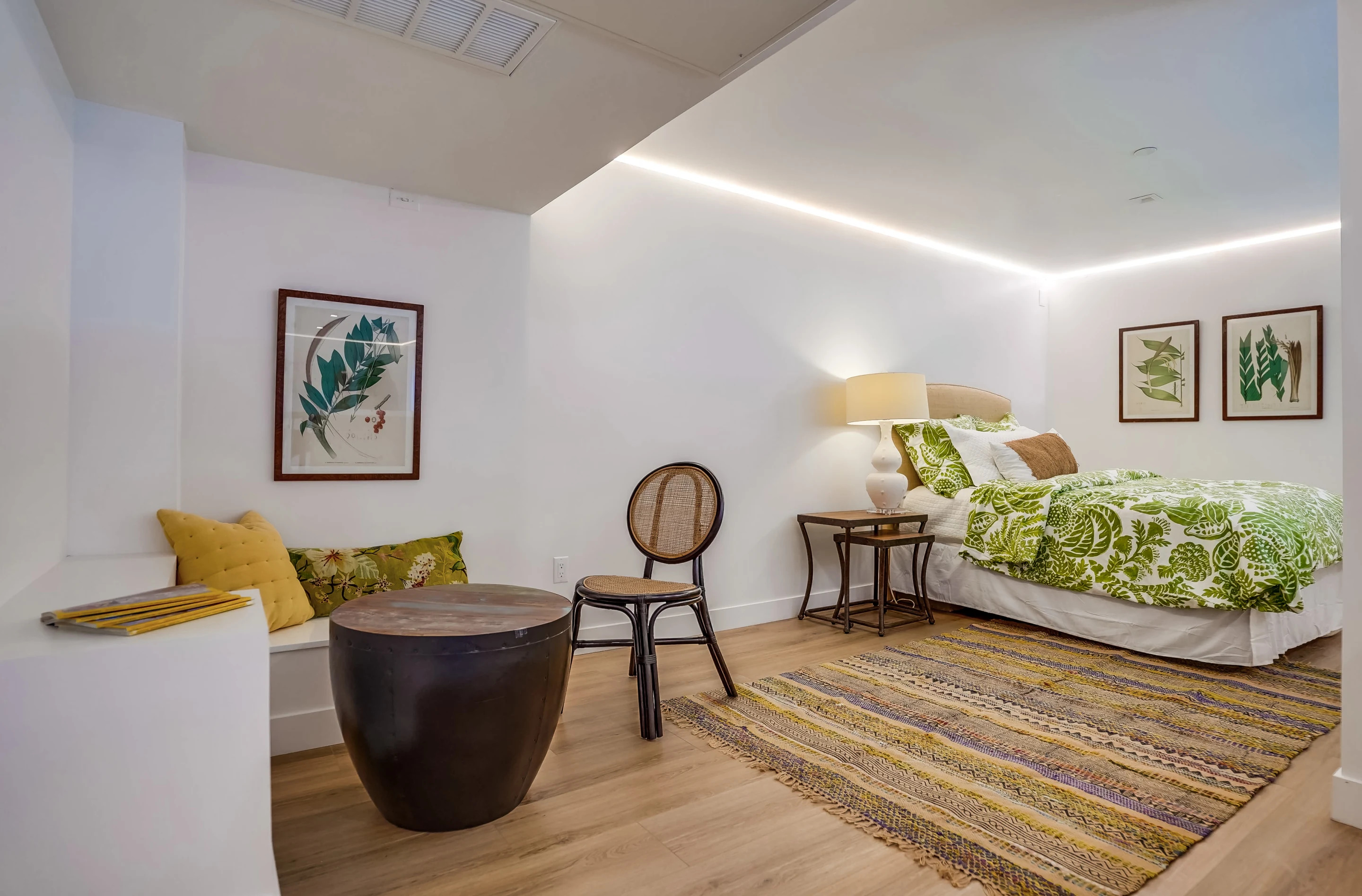 1 bedroom apartment, pet friendly in 105 S Fairfax Ave, Unit 203 Los Angeles, CA 90036 — photo 4