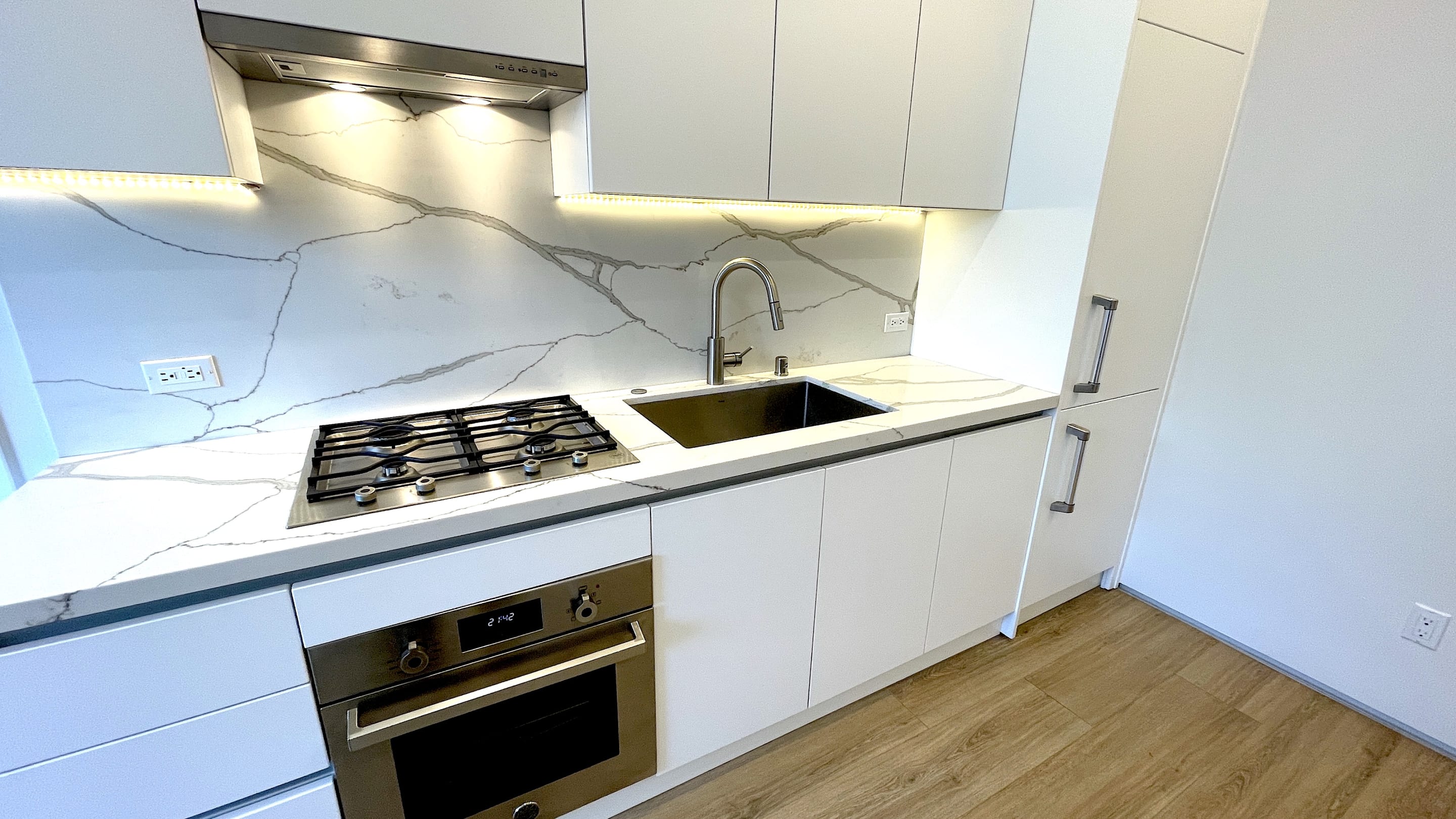 1 bedroom apartment, pet friendly in 105 S Fairfax Ave, Unit 203 Los Angeles, CA 90036 — photo 5