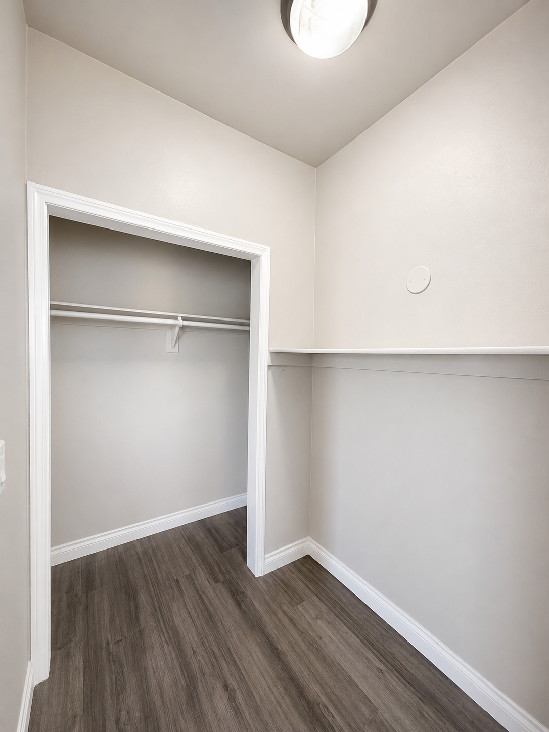 apartment, pet friendly in 250 S Kenmore Ave, Unit 408 Los Angeles, CA 90004 — photo 6
