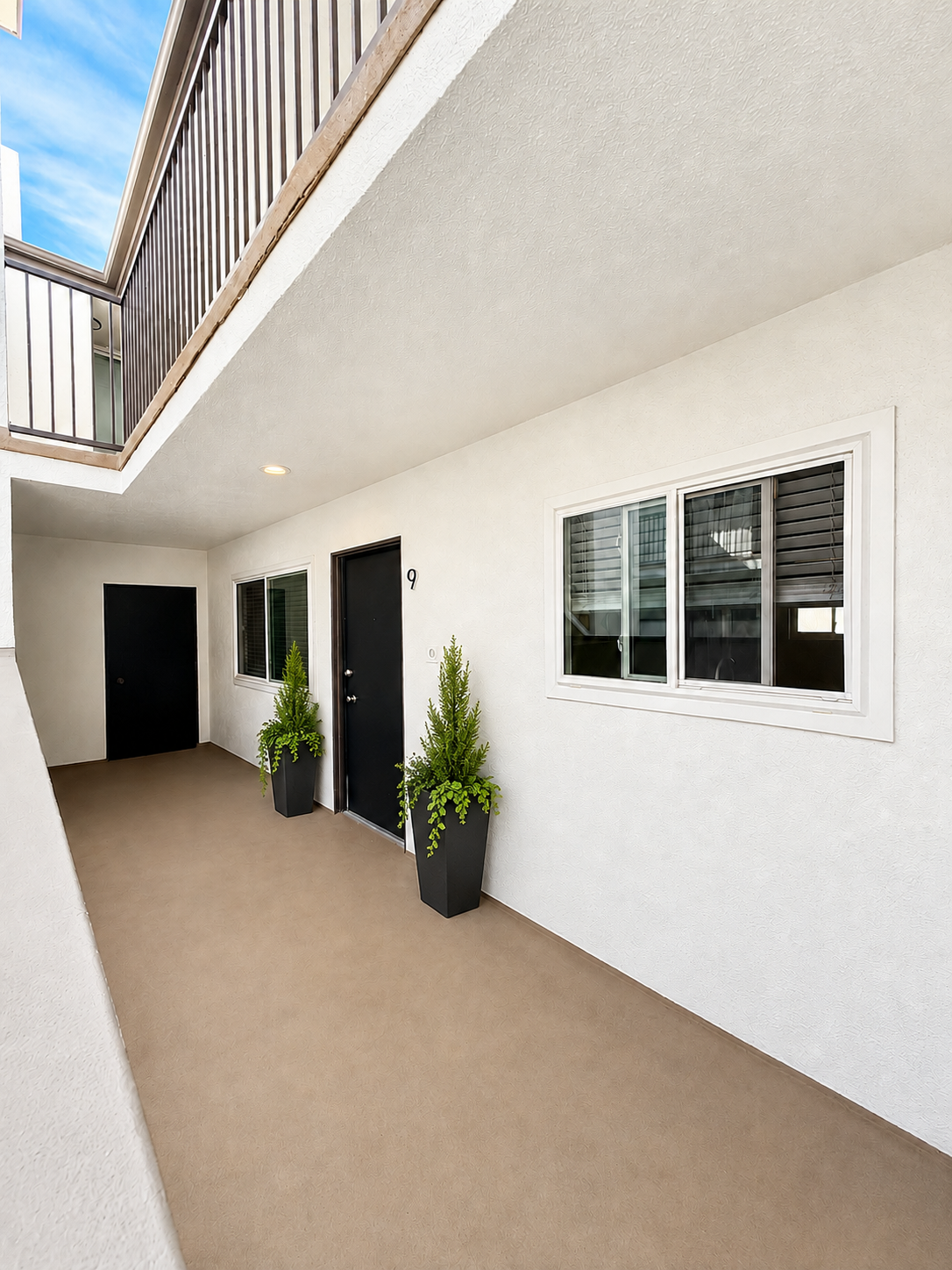 3 bedroom apartment with balcony, pet friendly in 1615 Greenfield Ave, Unit 9 Los Angeles, CA 90025 — photo 18