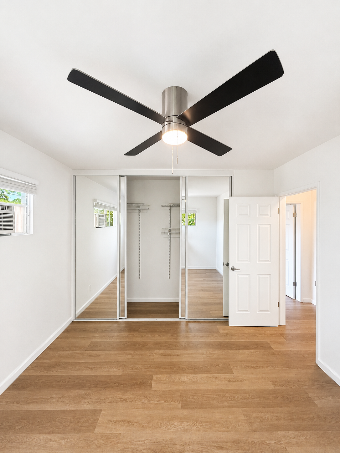2 bedroom apartment with pool, pet friendly in 1845 Canyon Dr, Unit 11 Los Angeles, CA 90028 — photo 13